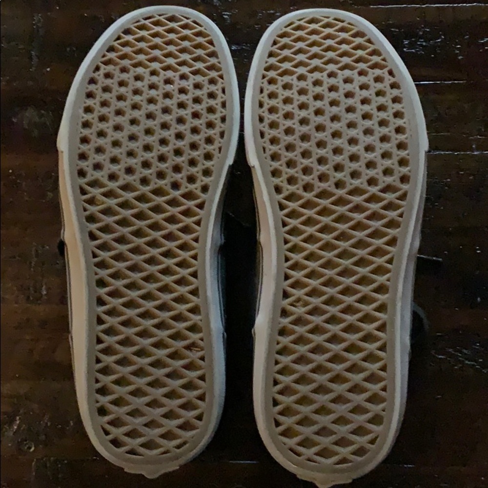 Vans - Picture 5 of 5
